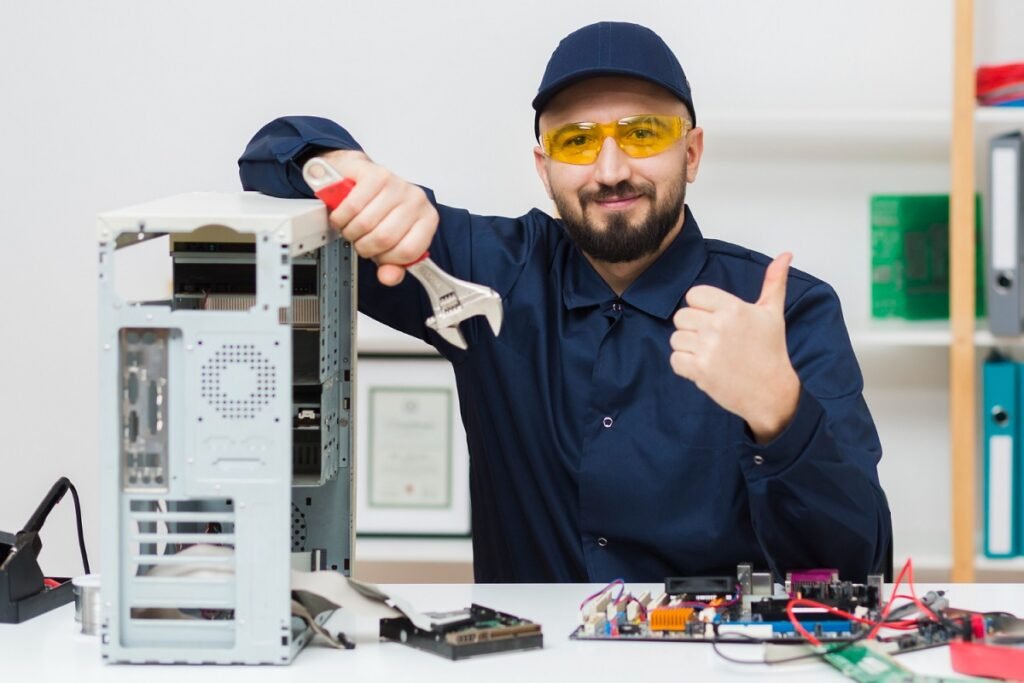 Computer Repair Shop in Tragad